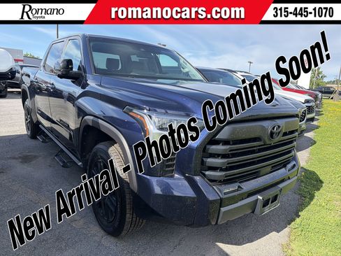 Used 2024 Toyota Tundra Limited AWD/4WD image 1