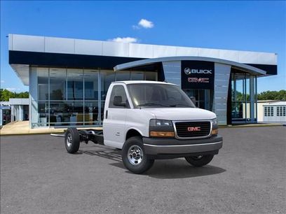 New 2025 GMC Savana 3500 w/ Power Convenience Package