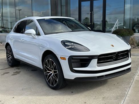 New 2026 Porsche Macan S image 9