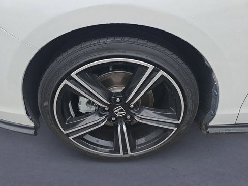 Used 2025 Honda Accord Sport image 29