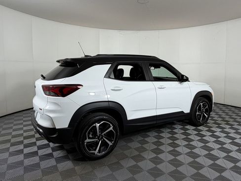Used 2021 Chevrolet TrailBlazer RS w/ Convenience Package image 4
