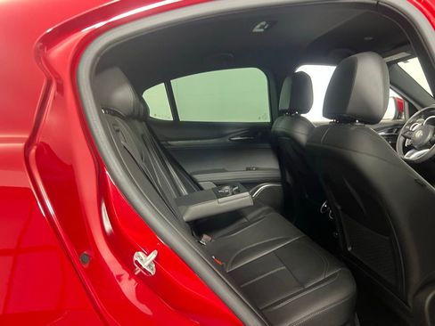 Used 2023 Alfa Romeo Stelvio Sprint image 30