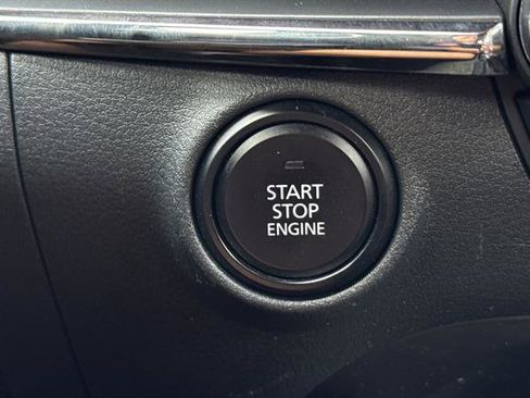 Used 2021 MAZDA MAZDA3 s image 23