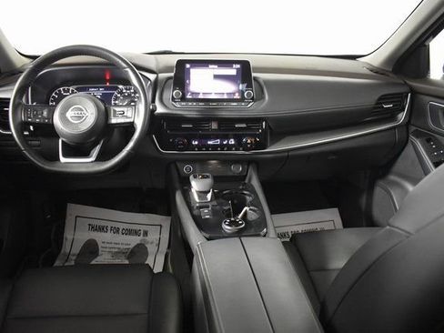 Used 2021 Nissan Rogue SV w/ Premium Package image 25