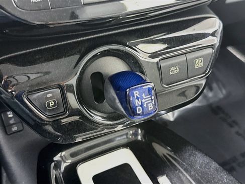 Used 2016 Toyota Prius Four Touring FWD image 20