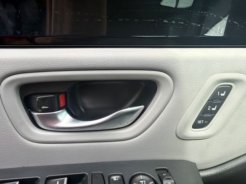 Certified 2025 Honda Pilot EX-L image 26