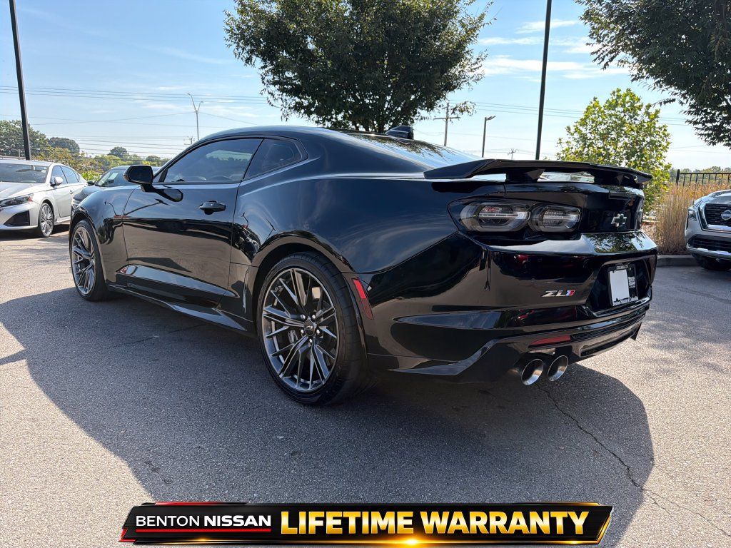Used 2022 Chevrolet Camaro ZL1 RWD image 4