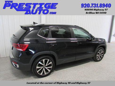 Used 2022 Volkswagen Taos SE image 4