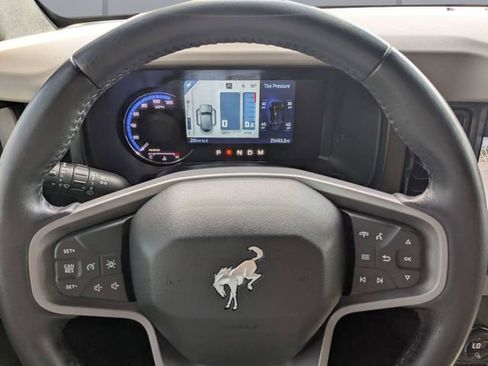 Used 2023 Ford Bronco Wildtrak AWD/4WD image 29