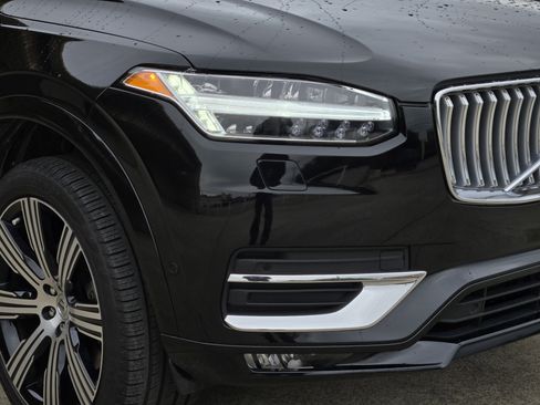 Used 2024 Volvo XC90 B6 Plus w/ Protection Package Premier image 12