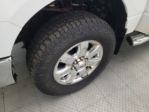 Used 2013 Ford F150 XLT w/ XLT Chrome Pkg image 31