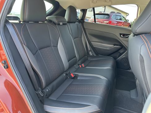 Used 2025 Subaru Crosstrek 2.5i Limited AWD/4WD image 11