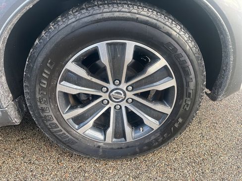 Used 2020 Nissan Armada SL w/ Premium Package image 9