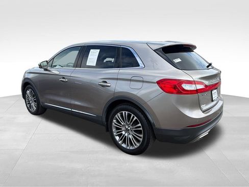 Used 2018 Lincoln MKX Reserve w/ Lincoln MKX Climate Package FWD image 3