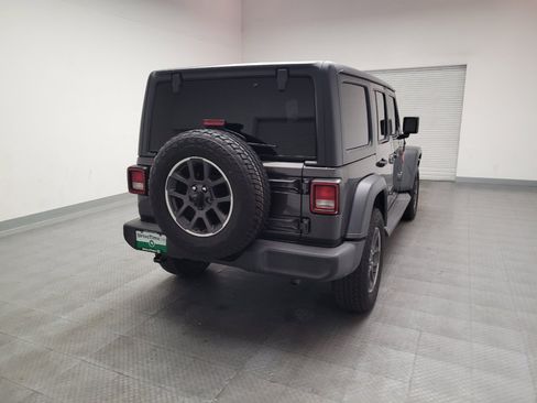 Used 2018 Jeep Wrangler Unlimited Sport S AWD/4WD image 7
