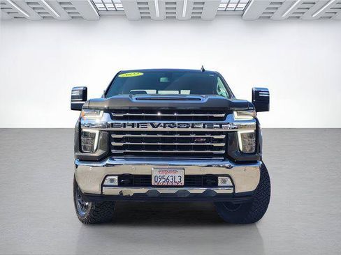 Used 2022 Chevrolet Silverado 2500 LTZ w/ LTZ Convenience Package AWD/4WD image 2