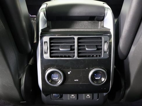 Used 2022 Land Rover Range Rover Sport HSE Silver Edition image 27