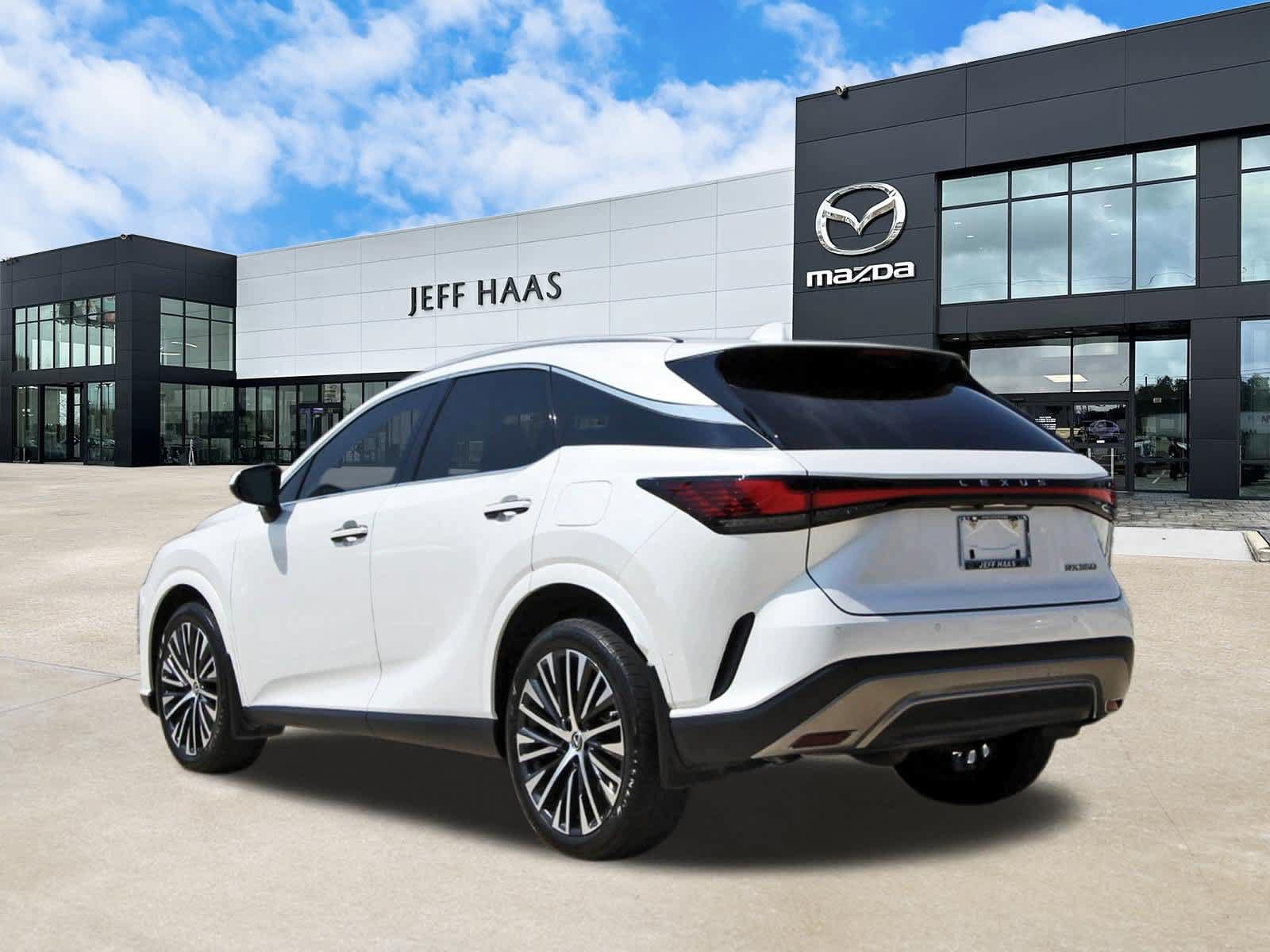 Used 2024 Lexus RX 350 Premium Plus w/ Convenience Package FWD image 2