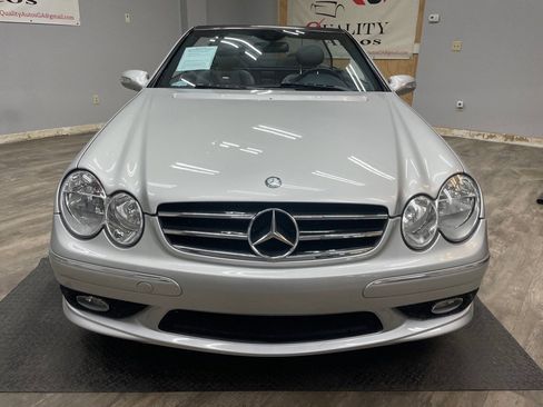 Used 2005 Mercedes-Benz CLK 55 AMG Cabriolet image 3