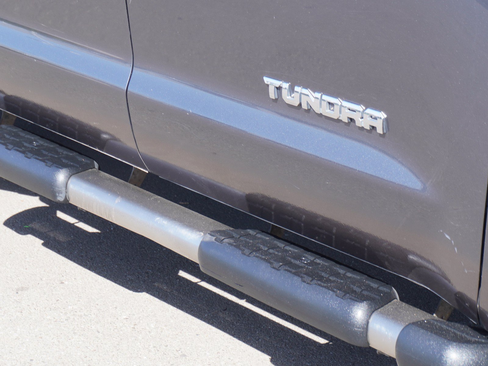 Used 2017 Toyota Tundra SR5 w/ TRD Off Road Package AWD/4WD image 4
