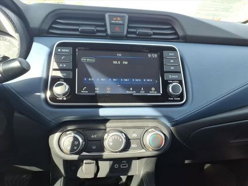 New 2025 Nissan Versa SV w/ Trunk Package FWD image 12