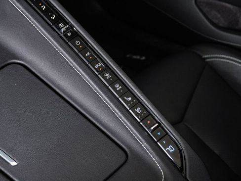 Used 2021 Chevrolet Corvette Stingray Preferred Cpe w/ Z51 Performance Package RWD image 28