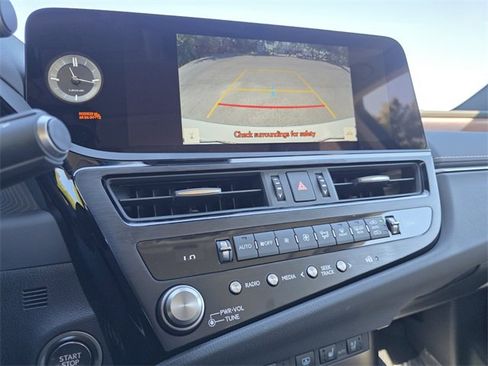 New 2025 Lexus ES 350 w/ Premium Package image 30