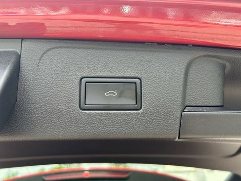 Certified 2024 Volkswagen Atlas SEL Premium R-Line AWD/4WD image 30