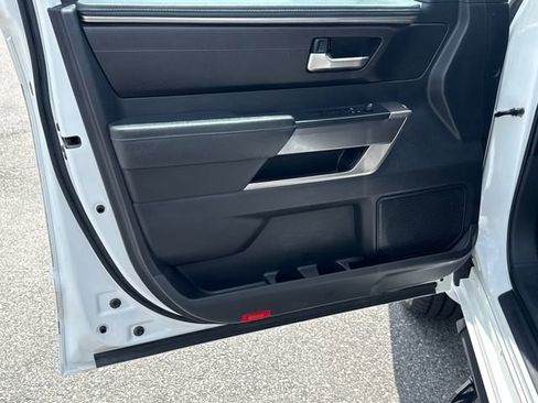 Used 2022 Toyota Tundra SR5 AWD/4WD image 10