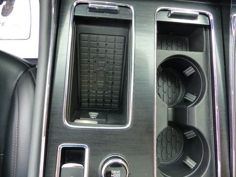 Used 2025 Lincoln Aviator AWD image 31