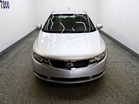 Used 2013 Kia Forte EX FWD image 2