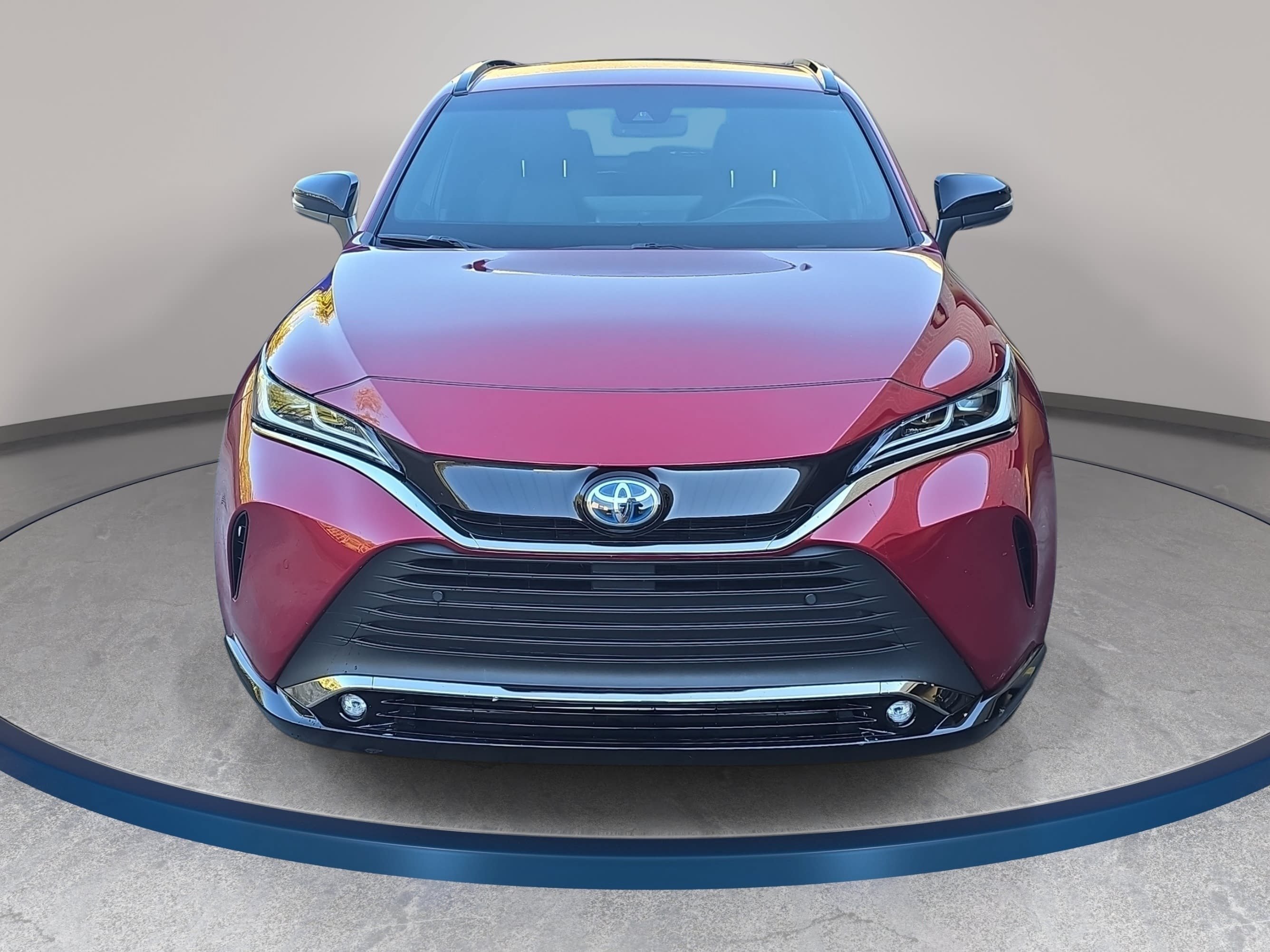 Used 2024 Toyota Venza Nightshade AWD/4WD image 2