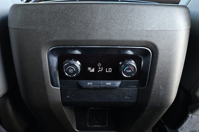 Used 2025 Chevrolet Tahoe LT AWD/4WD image 30