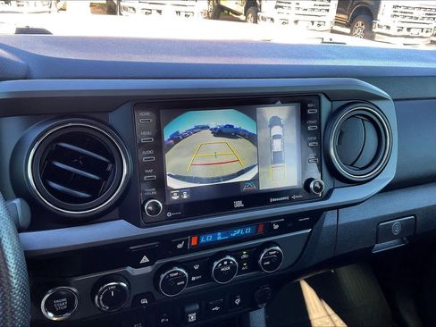 Used 2023 Toyota Tacoma TRD Off-Road image 26