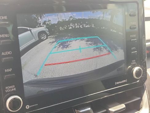 Used 2022 Toyota Corolla LE FWD image 25