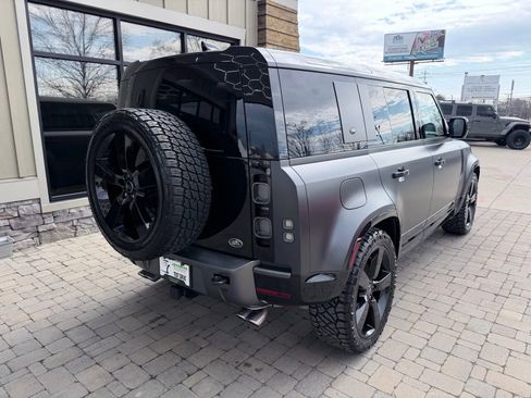 Used 2023 Land Rover Defender 110 V8 image 6