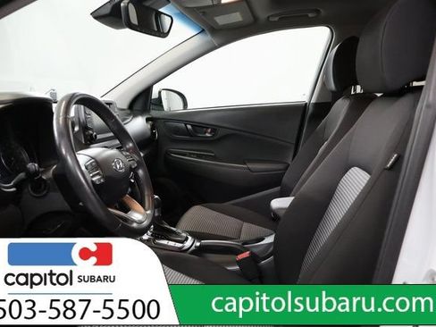 Used 2020 Hyundai Kona SEL Plus AWD/4WD image 13