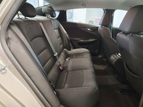 Used 2025 Chevrolet Malibu LT FWD image 11