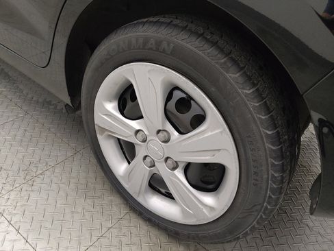 Used 2019 Chevrolet Spark LS FWD image 31