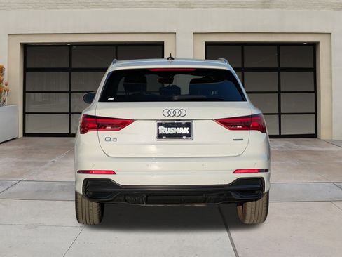 Used 2022 Audi Q3 2.0T Premium Plus w/ Premium Plus Package image 5