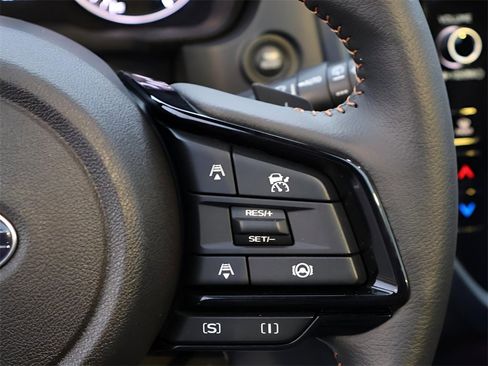 Used 2025 Subaru Forester Touring image 33