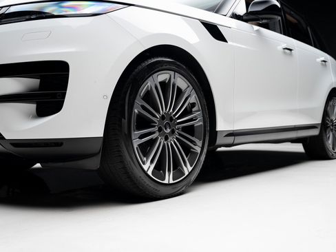 Used 2024 Land Rover Range Rover Sport SE image 72