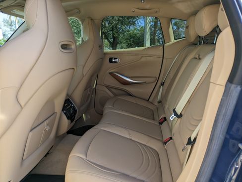 Used 2024 Aston Martin DBX image 16