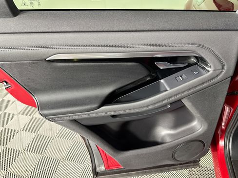 Used 2020 Land Rover Range Rover Evoque SE image 25