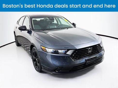 Used 2025 Honda Accord SE image 1
