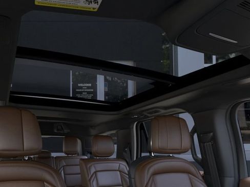 New 2026 Lincoln Navigator Reserve AWD/4WD image 22