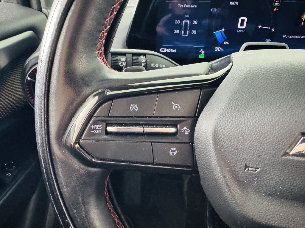 Used 2024 Chevrolet Equinox EV RS FWD image 12