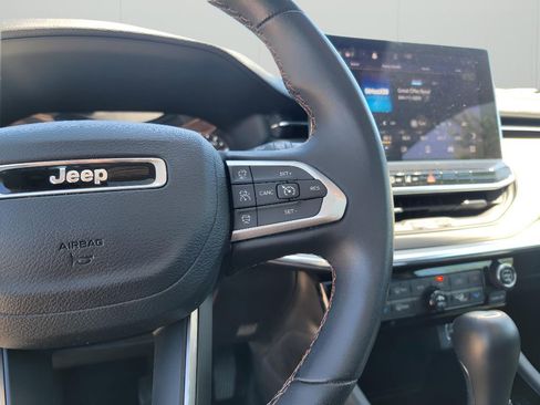 Used 2022 Jeep Compass Limited w/ Sun and Sound Group AWD/4WD image 18