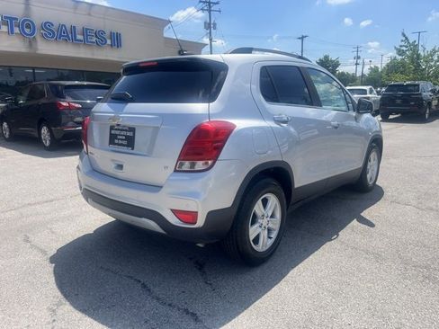 Used 2017 Chevrolet Trax LT w/ Driver Confidence Package image 6