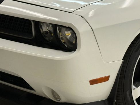 Used 2014 Dodge Challenger SRT8 w/ Harman/Kardon Audio Group image 4